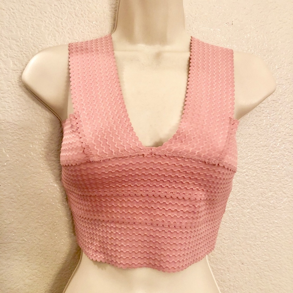 NWOT Angl cropped top. Sz S